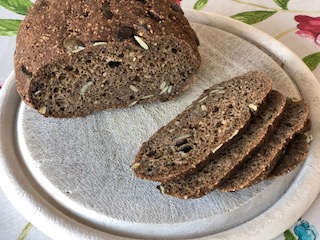 Dunkles Brot (low carb und glutenfrei) LCHF ketogen glutenfrei